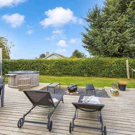 Adia - 500m From The Sea By Interhome * Hejlsminde