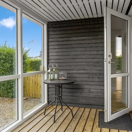 Adia - 500m From The Sea By Interhome