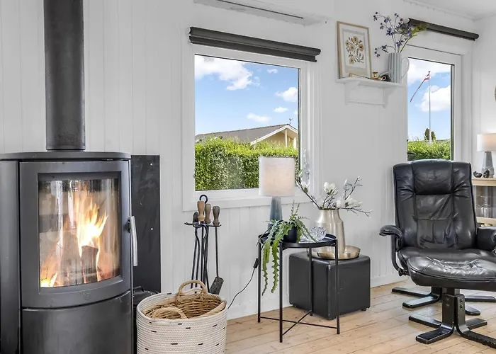 Prázdninový dům Adia - 500m From The Sea By Interhome *