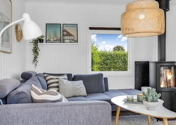 Adia - 500m From The Sea By Interhome Hejls